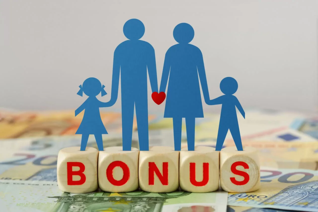 Ecco la richiesta online per il bonus famiglia da 500 euro: come funziona?