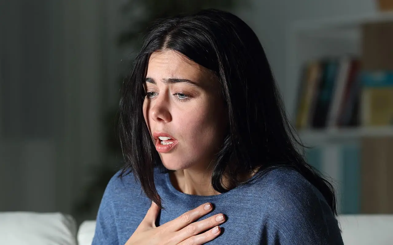 Perché l’asma torna a colpire anche d’estate: ecco cosa devi sapere