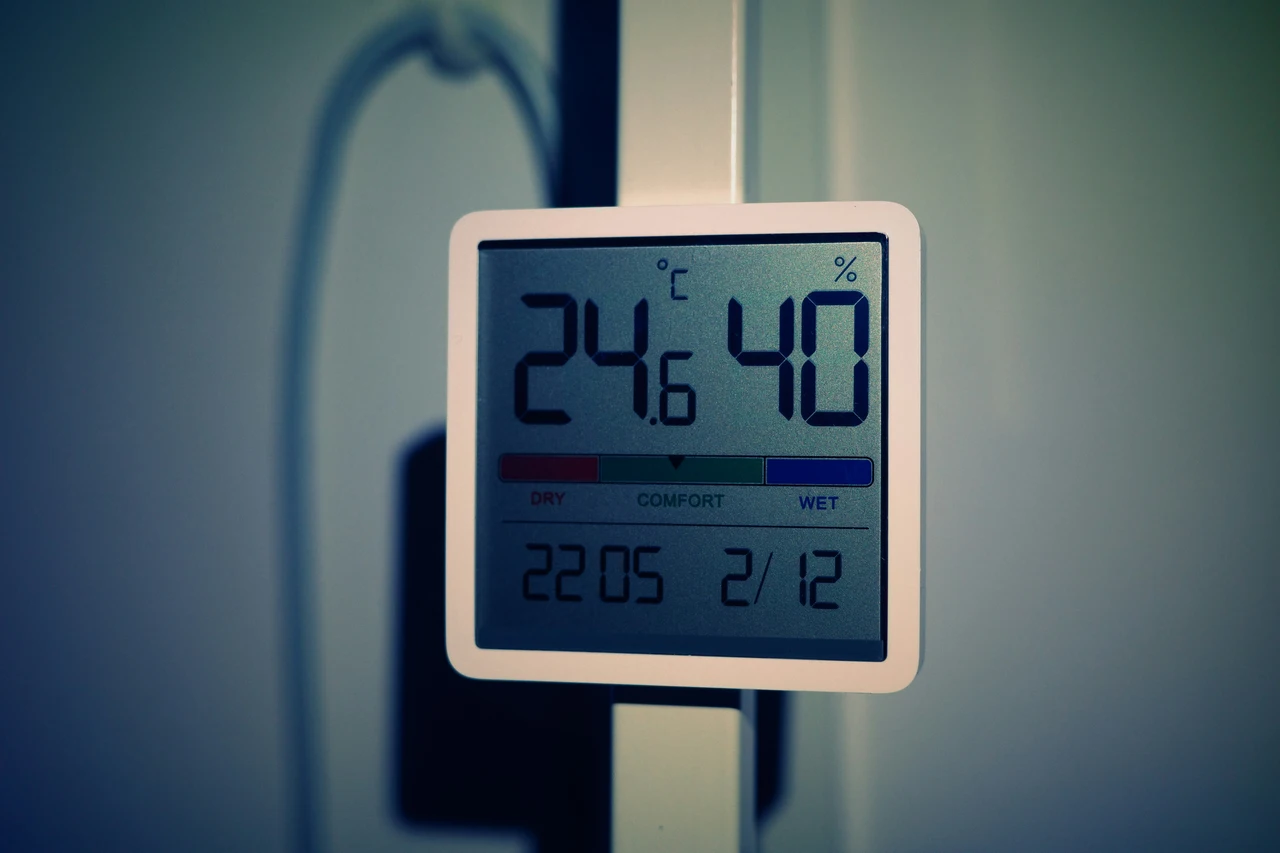 Attenzione a questa temperatura: stai creando muffa e umidità in casa senza saperlo