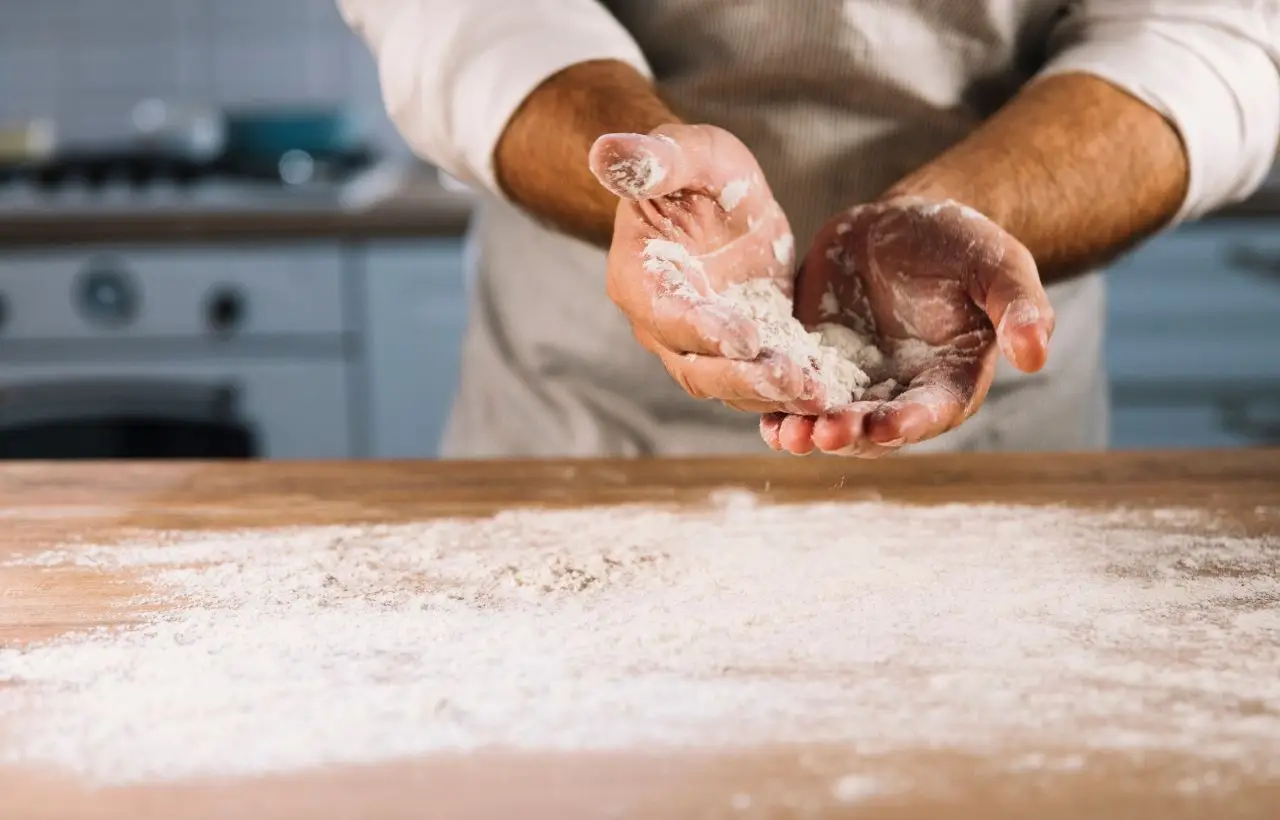 Usi il das per i tuoi lavori creativi? Ecco il trucco per renderlo lucido e resistente