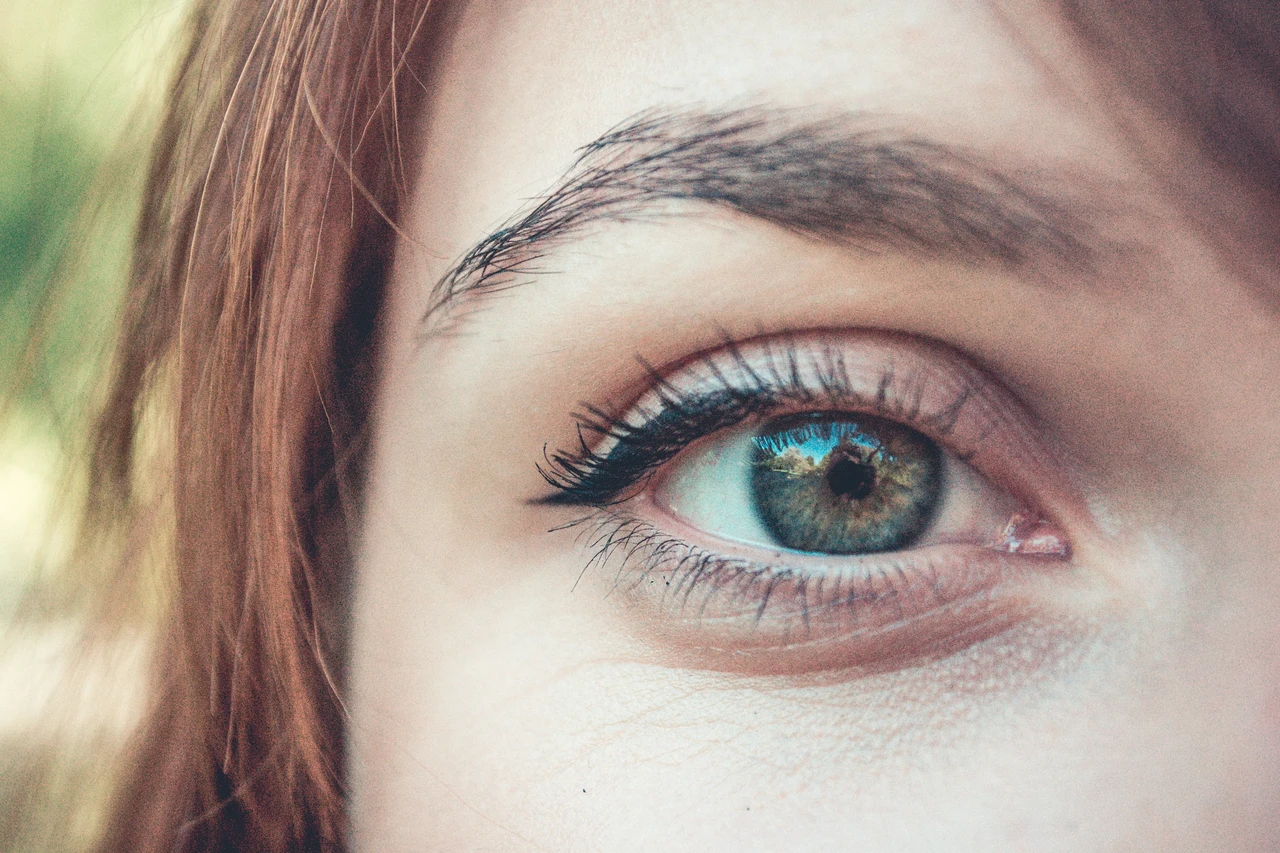 Hai rovinato le sopracciglia? Ecco il trucco rapido per aggiustarle subito