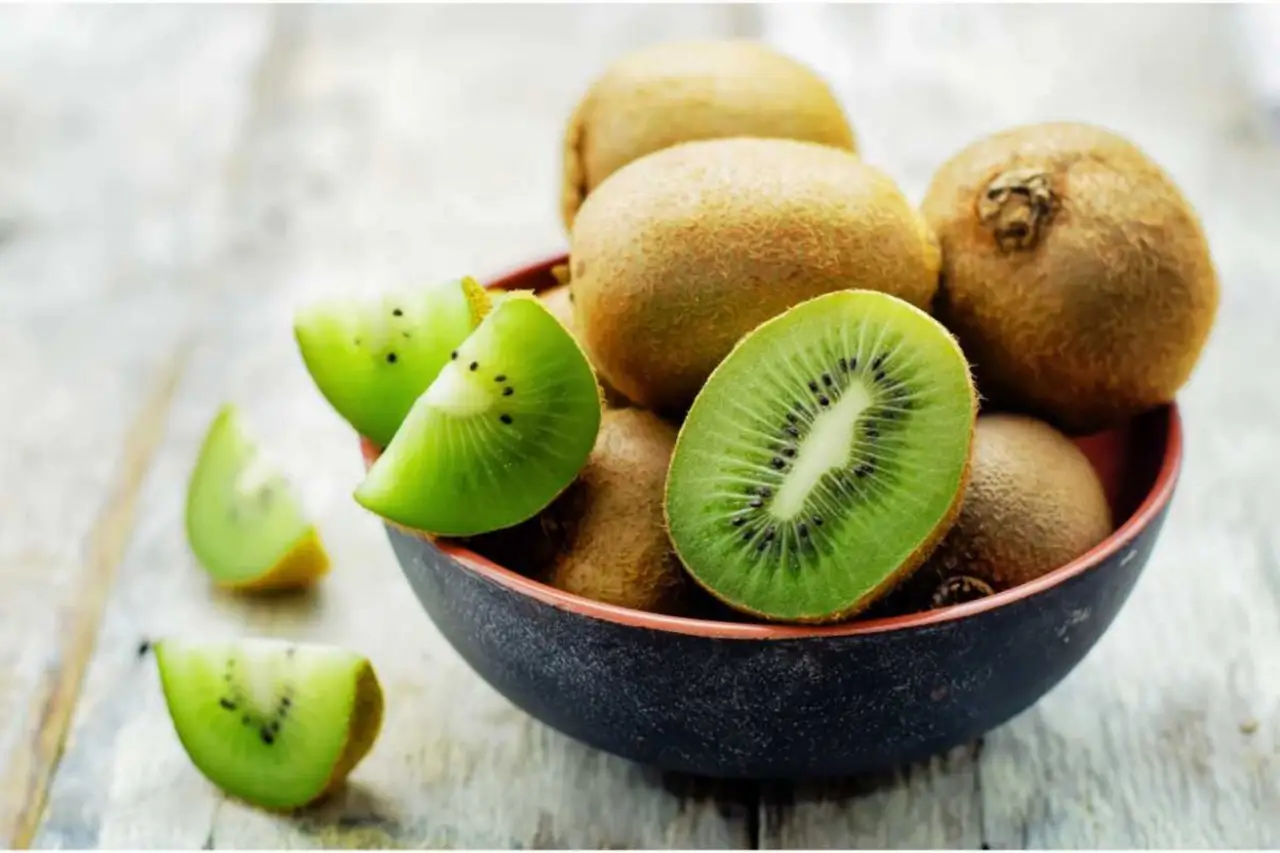 Mangiare kiwi ogni giorno: benefici e rischi